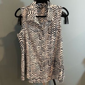 Milano Collared Sleeveless Blouse in White and Blue Print